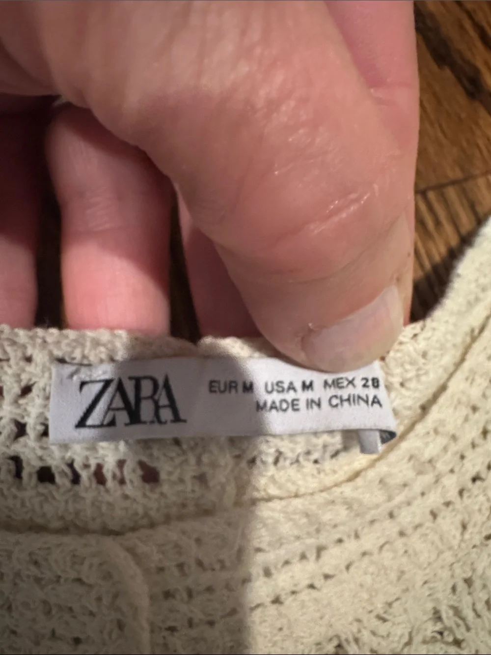 Zara Embroidered Floral Crotched Top with Puff Sleeves Size Medium